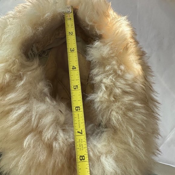Dyed Italian Lamb beige fur hat band diameter 7 inches made in Italy - Picture 9 of 9